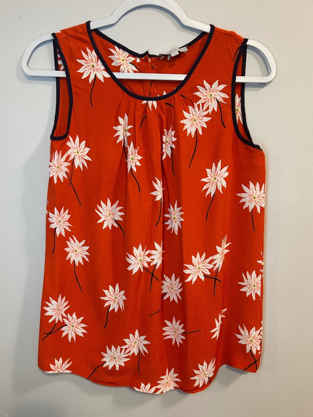 Woman top size S (36) material - crepe de chine